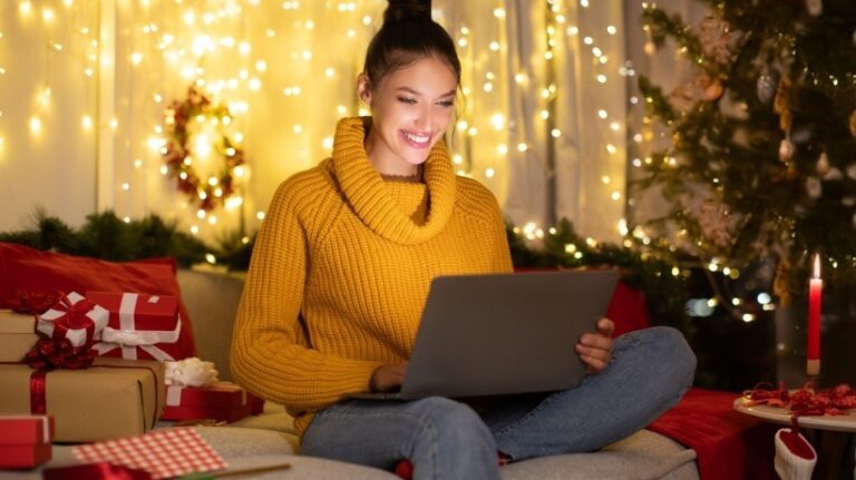 The Gift of Learning: How to Empower Your eLearners This Christmas