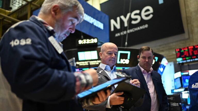 There’s no 20% S&P 500 “3 peats” in 2025, market strategists say