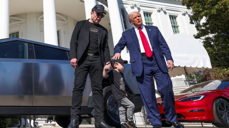 Wall Street analysts say Elon Musk is the clear automatic rate winner