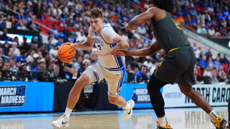 Berkshire employees win $1 million in Warren Buffett’s March Madness Bracket Challenge