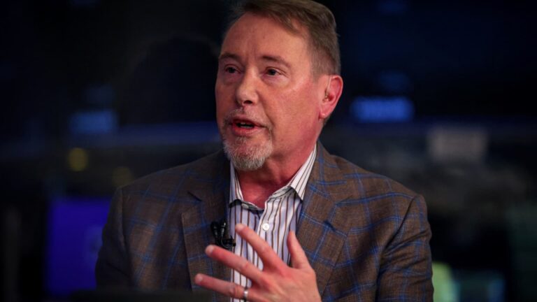 Gundlach recognizes one of the “unhealthiest” stock markets of his career