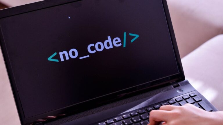 L&D’s reliance on IT and 10 ways to reduce it with no-code