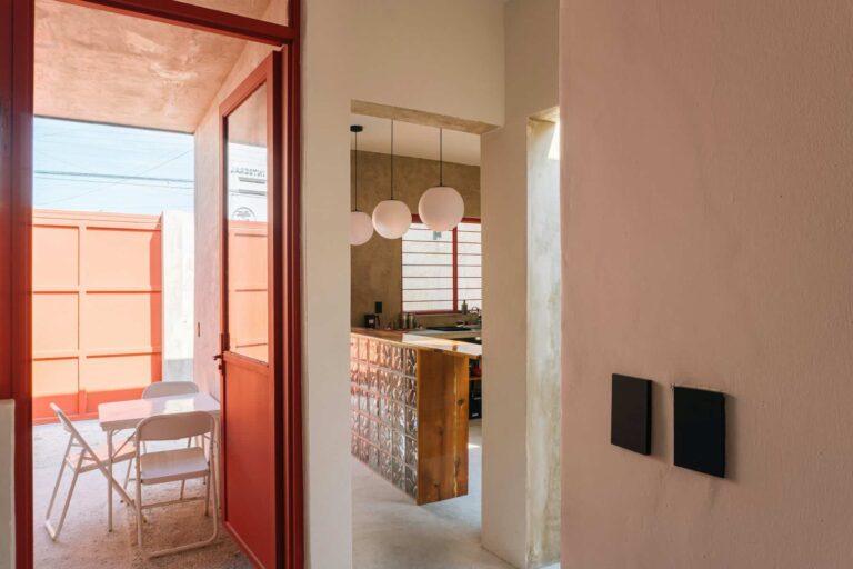 What is a broken floor plan?