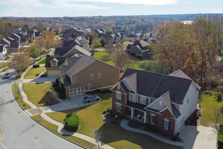 Is it possible to raise the roof of the house? Cost and important factors