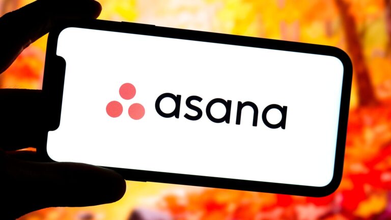 Stocks whose prices fluctuate significantly after hours: MDB, PLUG, CRDO