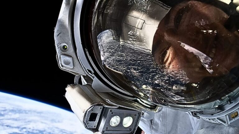 What the moon’s mission can teach women about timing and success