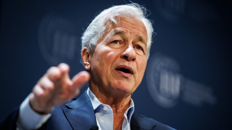JPMorgan Chase CEO Jamie Dimon says market is underestimating risk