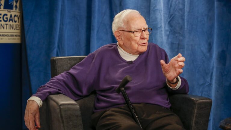 Warren Buffett excludes Gates Foundation from annual Berkshire stock donation