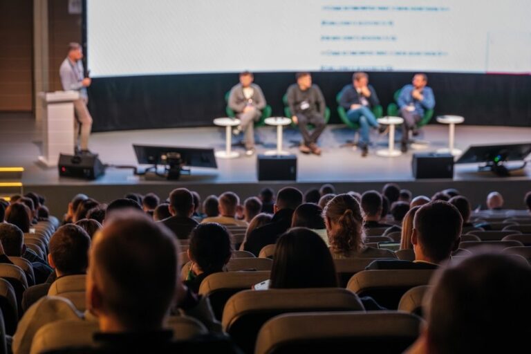 15 Best Learning And Development Conferences To Attend